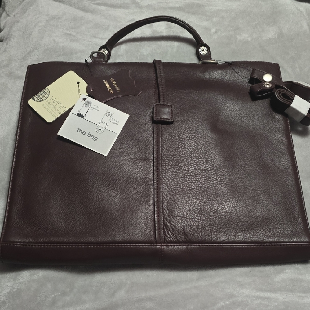 Elegant Brown Leather Men's Bag